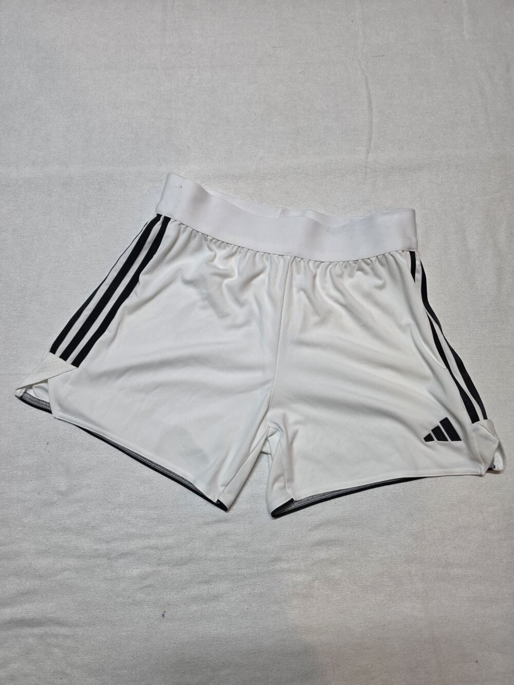 Adidas Womens White Size M Shorts